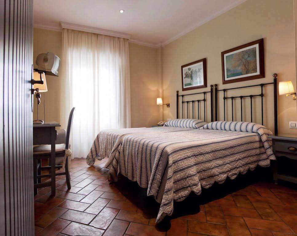זאפרה Hotel Plaza Grande מראה חיצוני תמונה